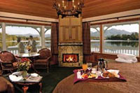 Mirror Lake Inn
